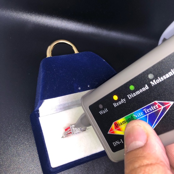 Real Diamond ring best gift 4 all occasion Not CZ - Picture 3 of 7